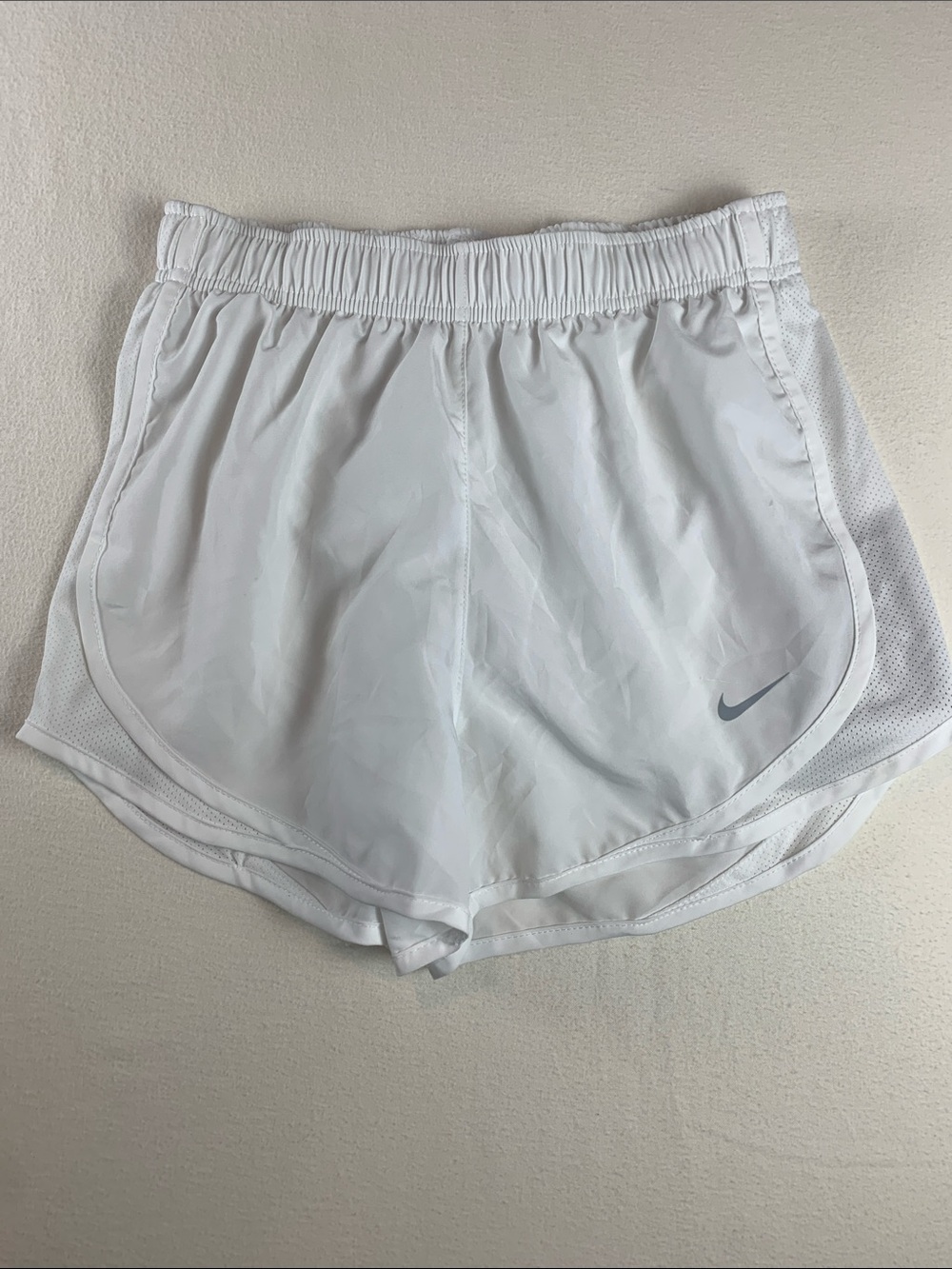 Nike Womens‎ DriFit 3” Inseam Running Shorts White XS NWT